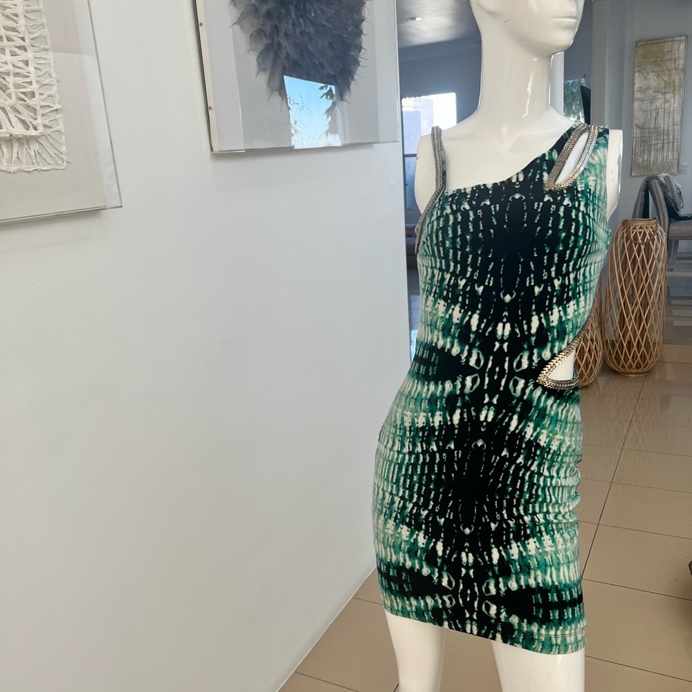 LIKE NEW BEBE DRESS